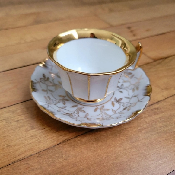 Vintage & Antique Gold & White Floral Demitasse Teacup & Saucer - Picture 3 of 8